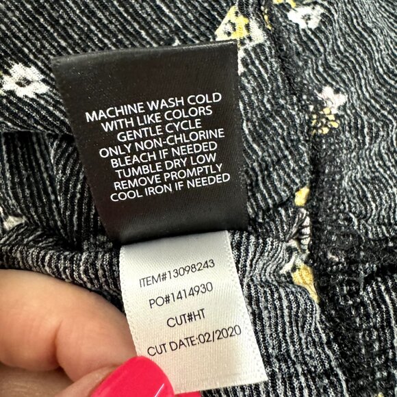 NWT Torrid Tube Top Shirt Plus Size 3X Tank Top Black Floral Stretch NEW - Picture 8 of 9